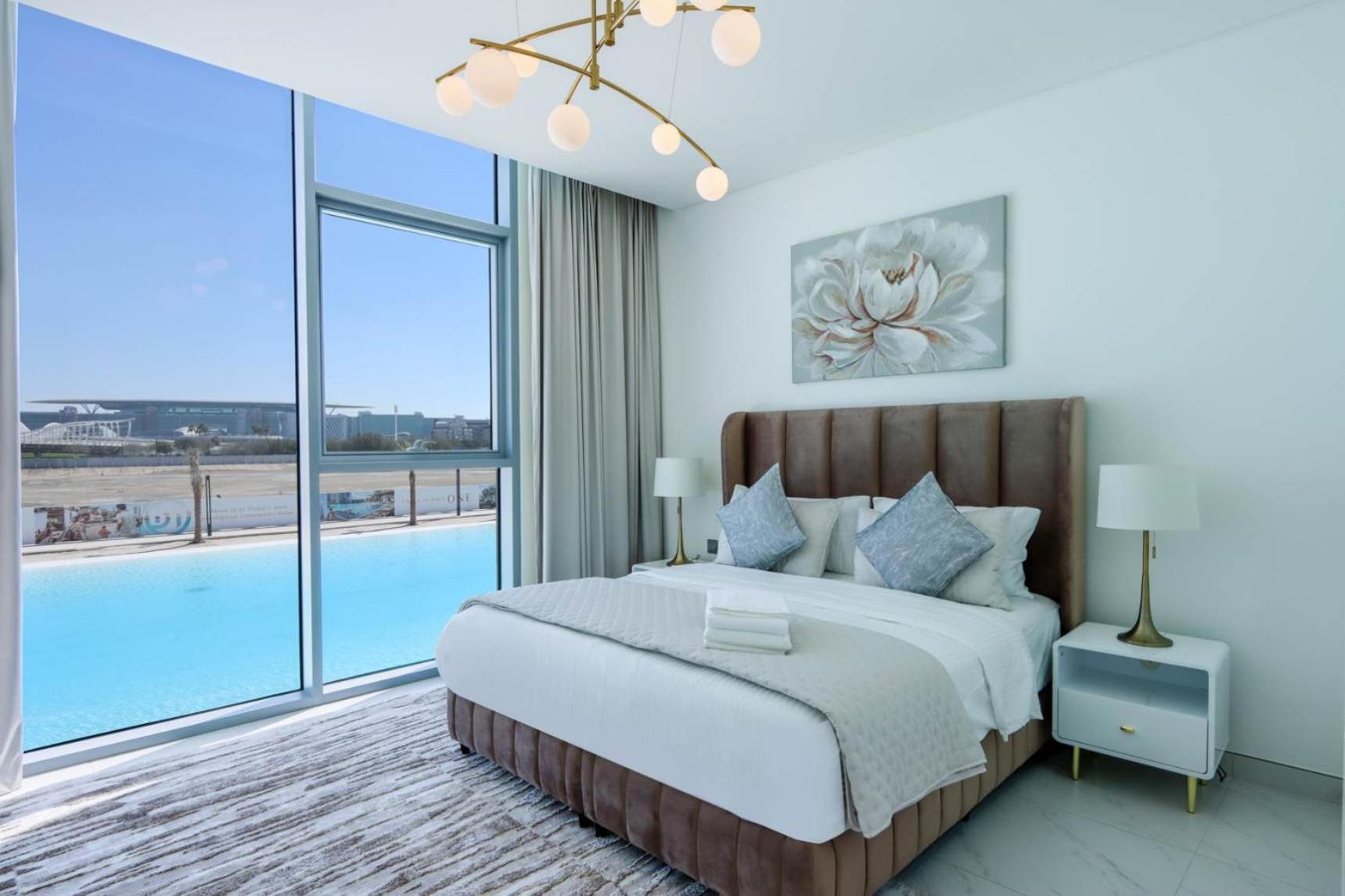 Lagoonview 2br District One *