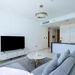 Lagoonview 2Br District One